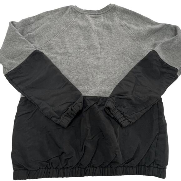 Your Neighbors Pullover Sweater Mens Medium Gray Black Nylon Contrast Crewneck - Picture 2 of 8